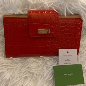 Kate Spade ♠️ Wallet NWT patent leather crocodile pristine condition